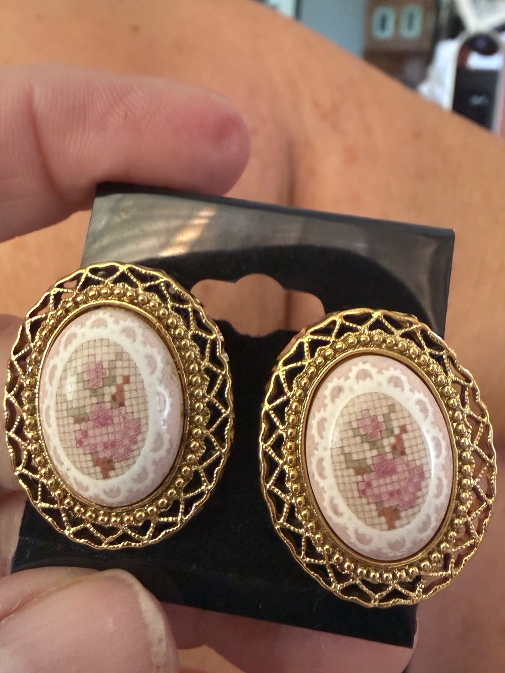 Vintage 1928 Jewelry Co. Gold Tone Oval Floral Petit Point Filigree Post Earring